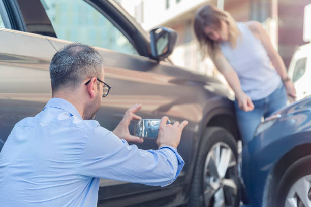Professional Commercial Auto Insurance technician working in Colony Park, PA